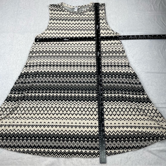 Swimsuits For All Dress Womens 18/20 Cream‎ Black Chevron Pattern Sleeveless - Picture 4 of 10